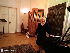 Kwiaty Polskie  Recital Chopinowski Marii Koreckiej -Soszkowskiej